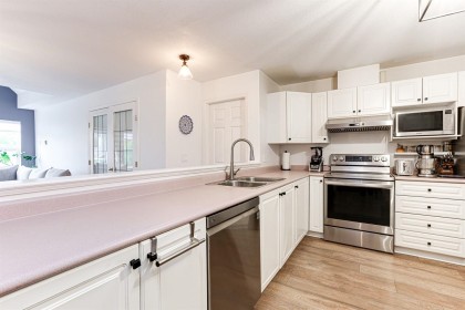 Photo 12 at 402 - 1558 Grant Avenue, Glenwood PQ, Port Coquitlam