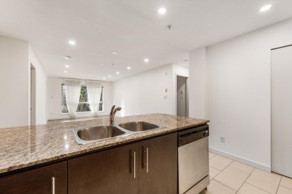 Photo 9 at 215 - 11665 Haney Bypass, West Central, Maple Ridge