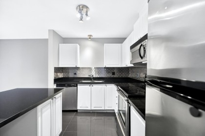 Photo 7 at 227 - 2551 Parkview Lane, Central Pt Coquitlam, Port Coquitlam