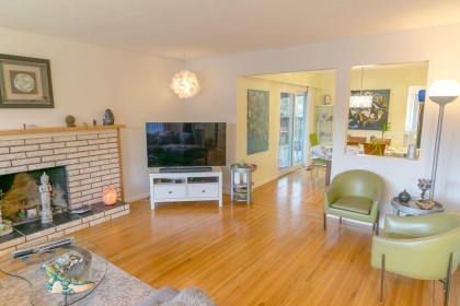 Photo 6 at 21776 Mountainview Crescent, West Central, Maple Ridge