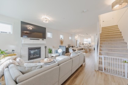 Photo 12 at 25097 112 Avenue, Thornhill MR, Maple Ridge