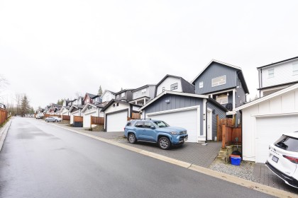 Photo 38 at 25097 112 Avenue, Thornhill MR, Maple Ridge