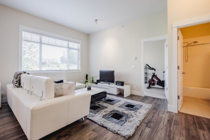 Photo 11 at 409 - 22327 River Road, West Central, Maple Ridge