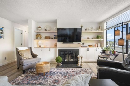 Photo 1 at 32 - 11900 228 Street, East Central, Maple Ridge