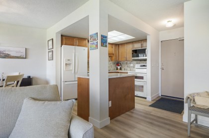 Photo 11 at 32 - 11900 228 Street, East Central, Maple Ridge