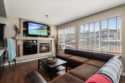 Photo 4 at 24280 102a Avenue, Albion, Maple Ridge