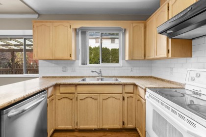 Photo 15 at 1225 Windsor Avenue, Oxford Heights, Port Coquitlam