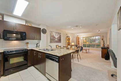 Photo 9 at 403 - 11665 Haney Bypass, West Central, Maple Ridge