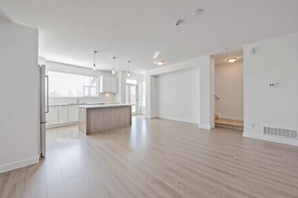 Photo 12 at 2 - 23539 Gilker Hill Road, Cottonwood MR, Maple Ridge