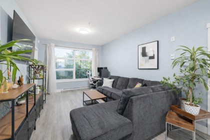 Photo 11 at 306 - 22577 Royal Crescent, East Central, Maple Ridge