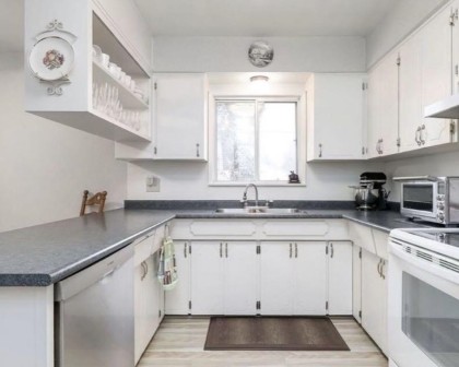 Photo 2 at 3062 Wellington Street, Glenwood PQ, Port Coquitlam