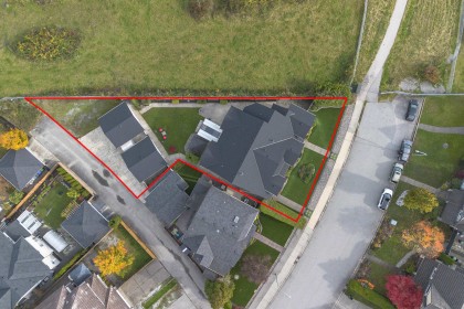 Photo 2 at A - 2484 Nile Gate, Riverwood, Port Coquitlam