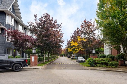 Photo 4 at 129 - 2418 Avon Place, Riverwood, Port Coquitlam