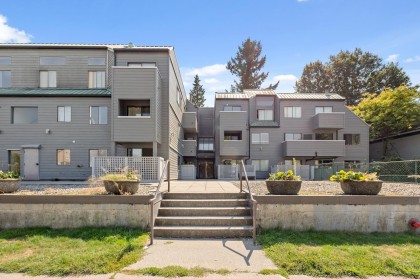 Photo 2 at 110 - 1948 Coquitlam Avenue, Glenwood PQ, Port Coquitlam