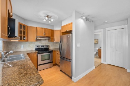 Photo 8 at 110 - 1948 Coquitlam Avenue, Glenwood PQ, Port Coquitlam