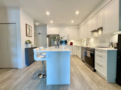 Photo 1 at 208 - 2160 Grant Avenue, Glenwood PQ, Port Coquitlam