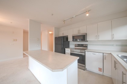 Photo 11 at 303 - 12238 224 Street, East Central, Maple Ridge