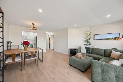 Photo 6 at 2 - 11464 Fisher Street, East Central, Maple Ridge