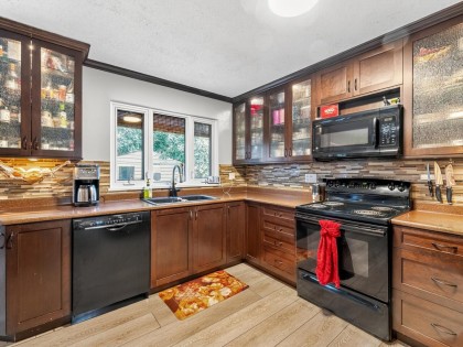 Photo 3 at 11790 212 Street, Southwest Maple Ridge, Maple Ridge