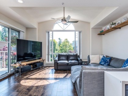 Photo 1 at 309 - 19122 122 Avenue, Central Meadows, Pitt Meadows