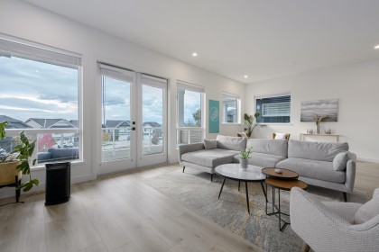 Photo 5 at 14112 Mier Drive, Silver Valley, Maple Ridge