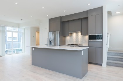 Photo 6 at 20 - 23785 Dewdney Trunk Road, East Central, Maple Ridge