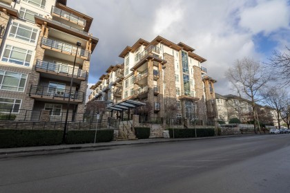 Photo 1 at 611 - 2465 Wilson Avenue, Central Pt Coquitlam, Port Coquitlam