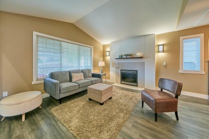 Photo 3 at 11640 Ritchie Avenue, East Central, Maple Ridge