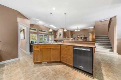 Photo 10 at 6 - 11442 Best Street, Southwest Maple Ridge, Maple Ridge