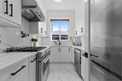 Photo 12 at 1421 Barberry Drive, Birchland Manor, Port Coquitlam