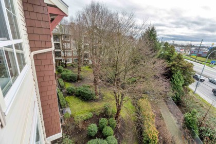 Photo 20 at 414 - 19677 Meadow Gardens Way, North Meadows PI, Pitt Meadows