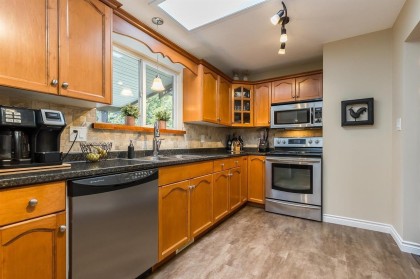 Photo 3 at 33265 Hawthorne Avenue, Mission BC, Mission