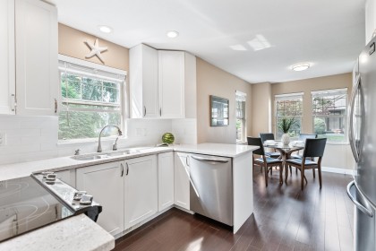 Photo 8 at 10 - 23281 Kanaka Way, Cottonwood MR, Maple Ridge