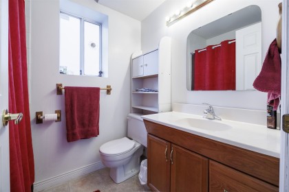 Photo 8 at 11398 Harrison Street, East Central, Maple Ridge