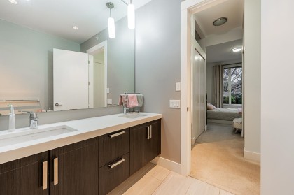 Photo 17 at 105 - 550 Seaborne Place, Riverwood, Port Coquitlam