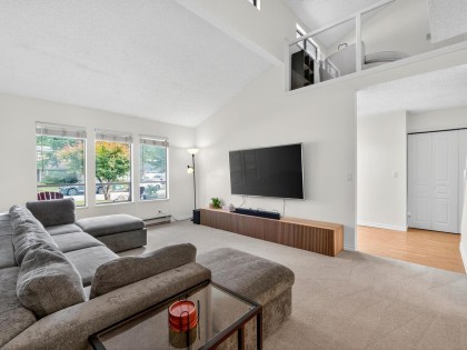 Photo 7 at 1131 Lombardy Drive, Lincoln Park PQ, Port Coquitlam