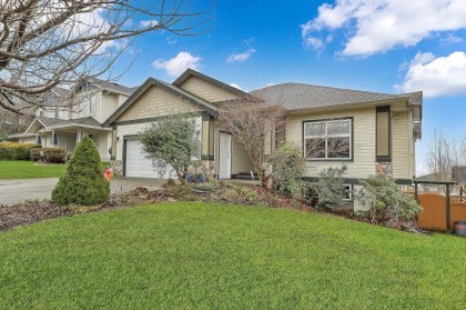 Photo 1 at 32484 Best Avenue, Mission BC, Mission