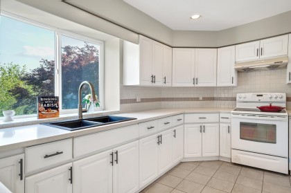 Photo 10 at 2161 Drawbridge Close, Citadel PQ, Port Coquitlam