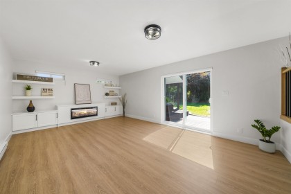 Photo 12 at 23005 Apple Grove, East Central, Maple Ridge