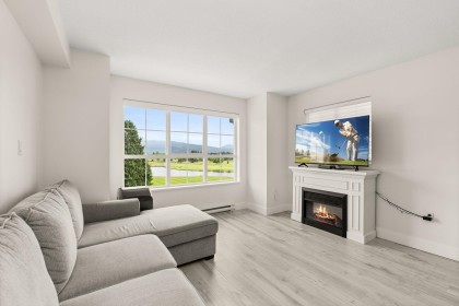 Photo 7 at 429 - 19673 Meadow Gardens Way, North Meadows PI, Pitt Meadows