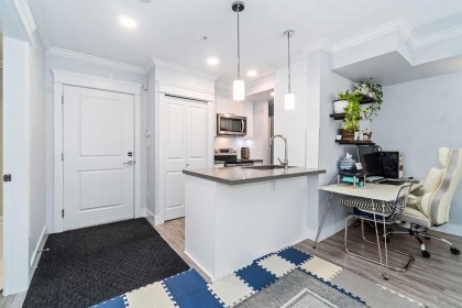 Photo 5 at 104 - 2229 Atkins Avenue, Central Pt Coquitlam, Port Coquitlam