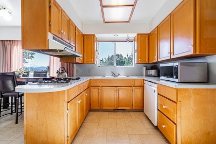 Photo 10 at 33172 Hill Avenue, Mission BC, Mission