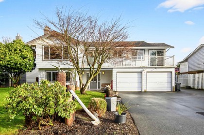 Photo 1 at 11570 196b Street, South Meadows, Pitt Meadows