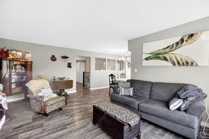 Photo 9 at 11570 196b Street, South Meadows, Pitt Meadows