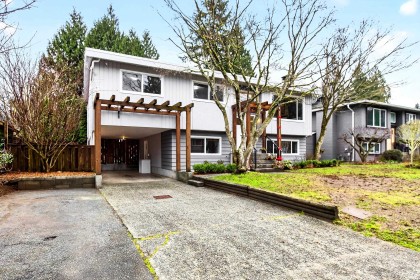 Photo 2 at 11756 208 Street, Southwest Maple Ridge, Maple Ridge