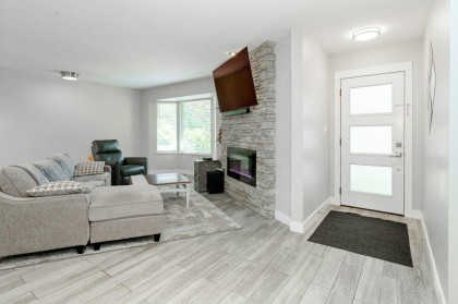 Photo 9 at 12060 208 Street, Northwest Maple Ridge, Maple Ridge