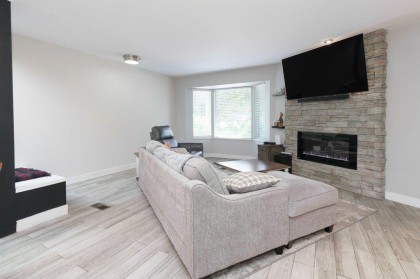 Photo 8 at 12060 208 Street, Northwest Maple Ridge, Maple Ridge