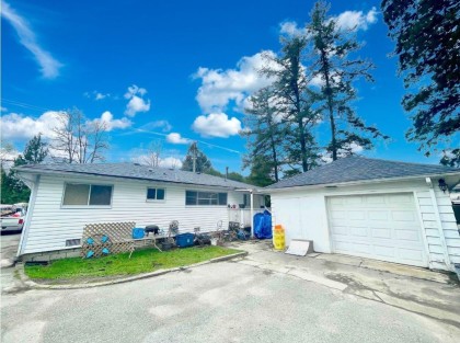 Photo 3 at 3684 Cedar Drive, Lincoln Park PQ, Port Coquitlam