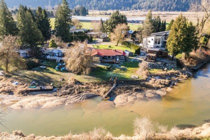 Photo 2 at 10148 Mountainview Road, Durieu, Mission