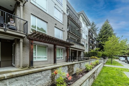 Photo 2 at 414 - 2382 Atkins Avenue, Central Pt Coquitlam, Port Coquitlam